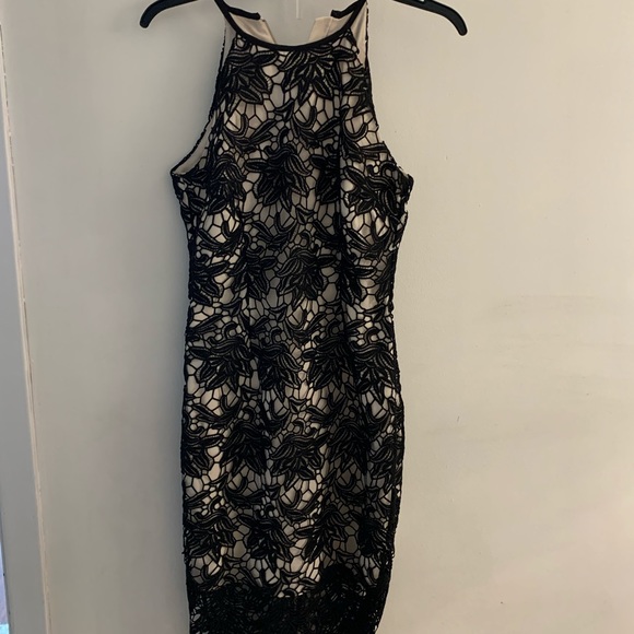 Keepsake the Label dress black over a nude lined M - Picture 9 of 9